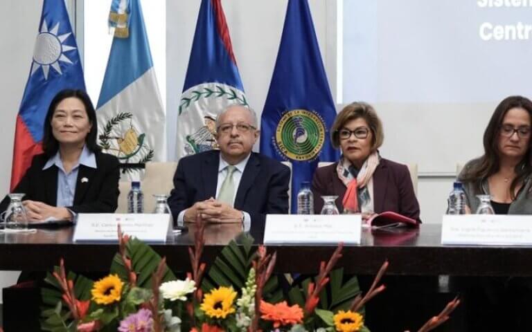 Guatemala recibe segundo desembolso de Taiwán para proyectos del SICA