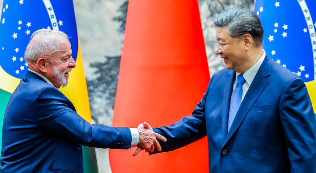Inversión china de $4.700 millones en el sector tecnológico de Brasil