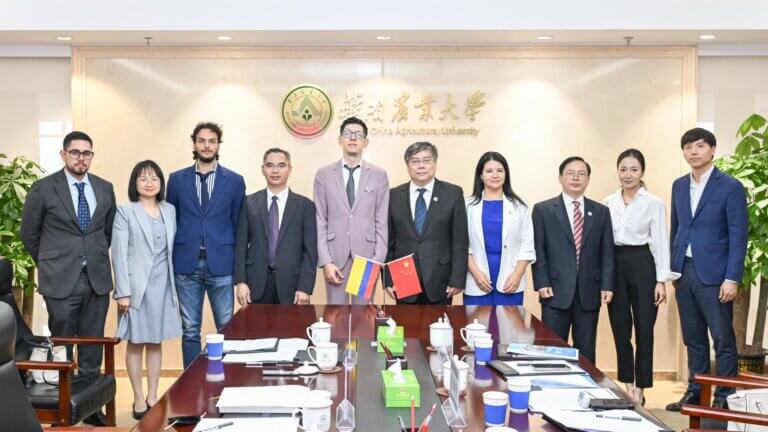 Colombia y China firman un nuevo acuerdo bilateral en el ámbito de la educación agrícola